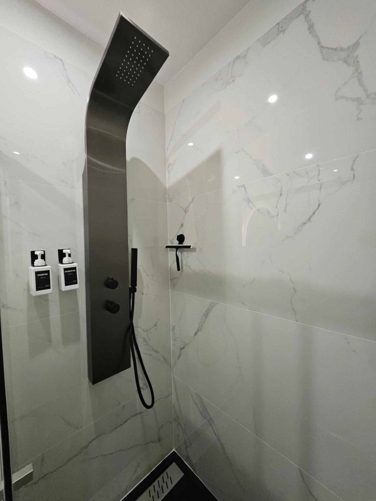 Hebergement Privee Jaccuzzi En Supplement Saint-Clair-du-Rhone Ngoại thất bức ảnh